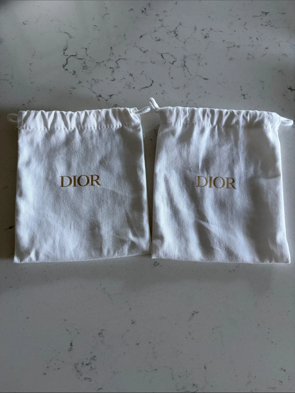 2 Dior White Cotton Beauty Dust Drawstring Bags